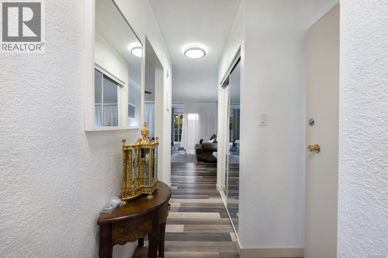 #112 3040 PINE ST - 7