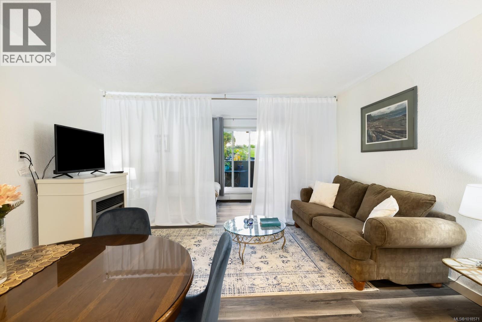 #112 3040 PINE ST - 9