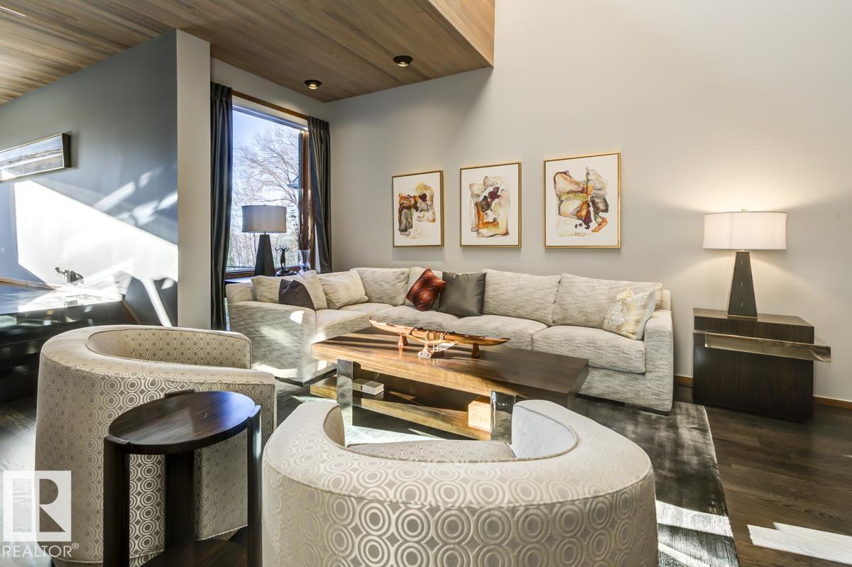 15415 RIO TERRACE DR NW, Edmonton