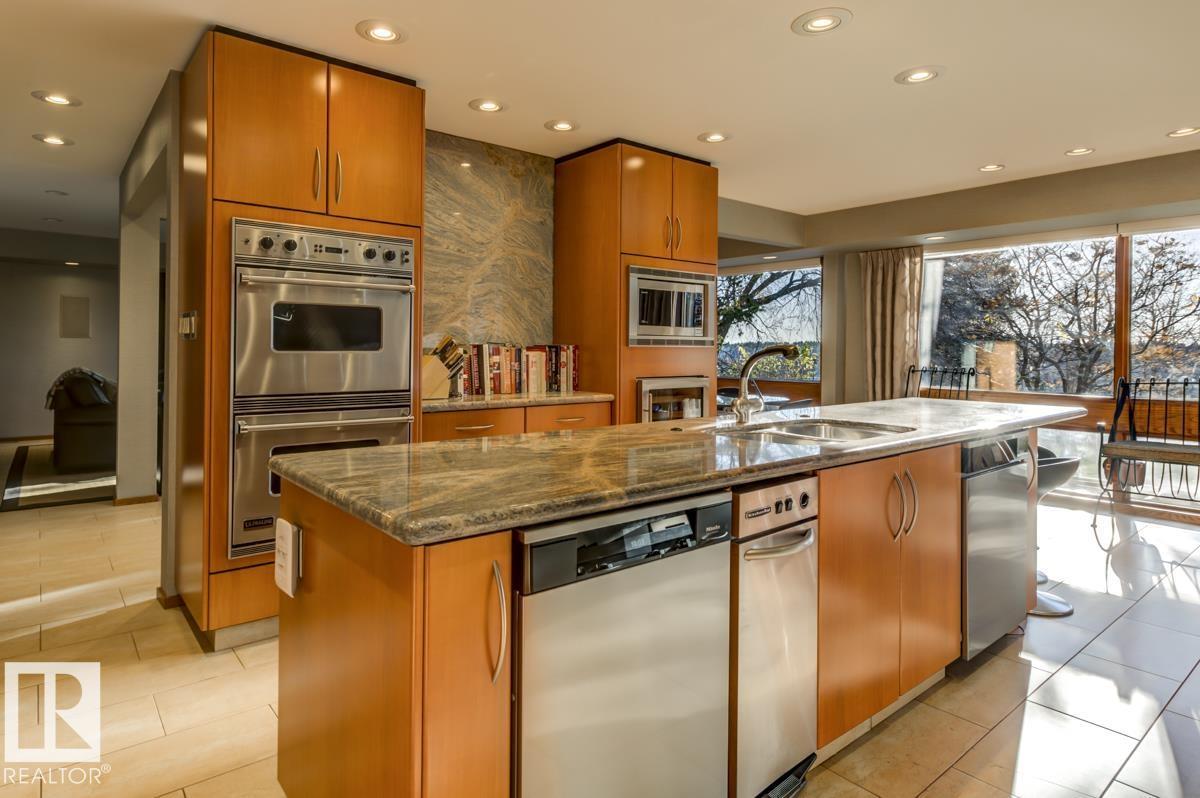 15415 RIO TERRACE DR NW, Edmonton