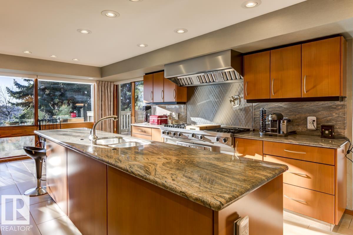 15415 RIO TERRACE DR NW, Edmonton