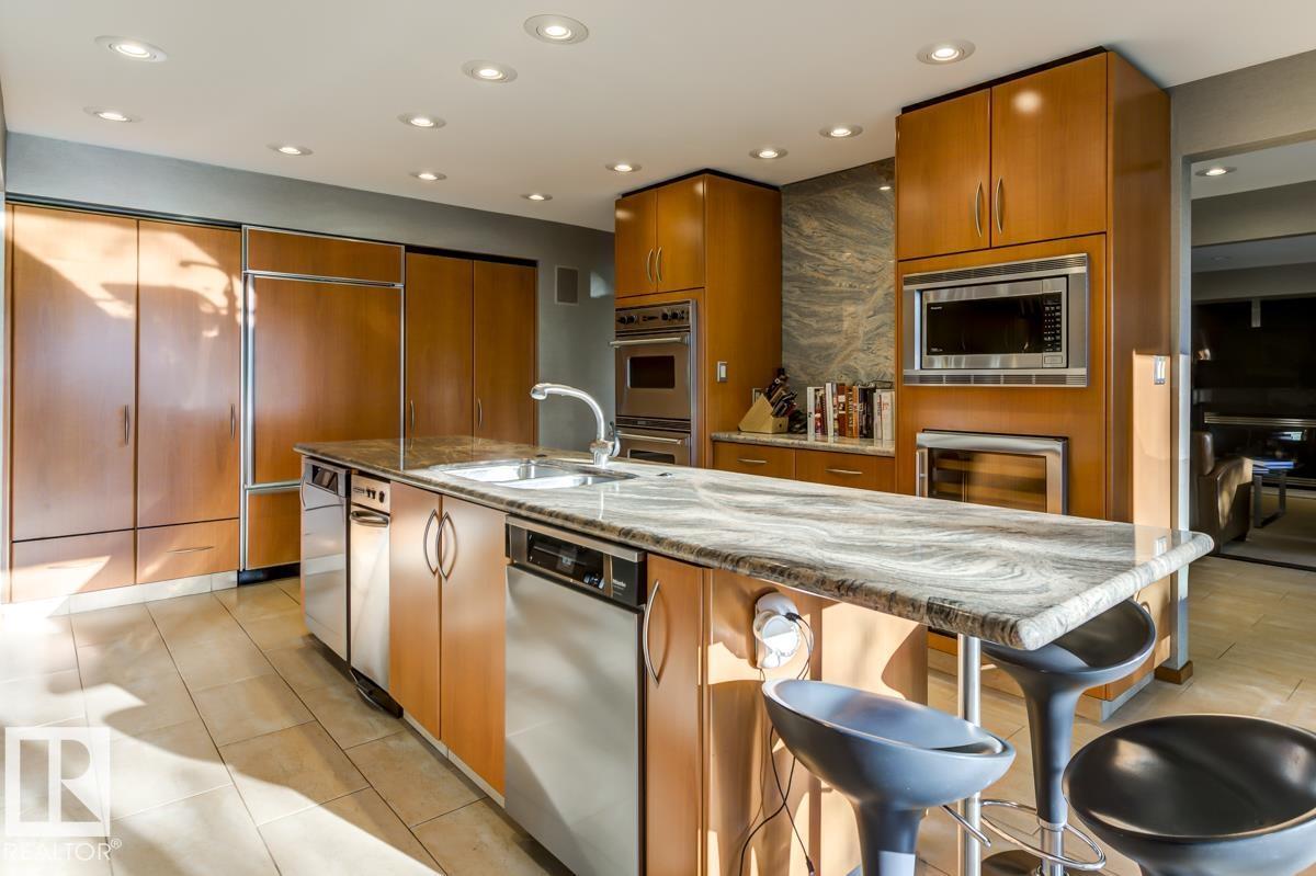 15415 RIO TERRACE DR NW, Edmonton