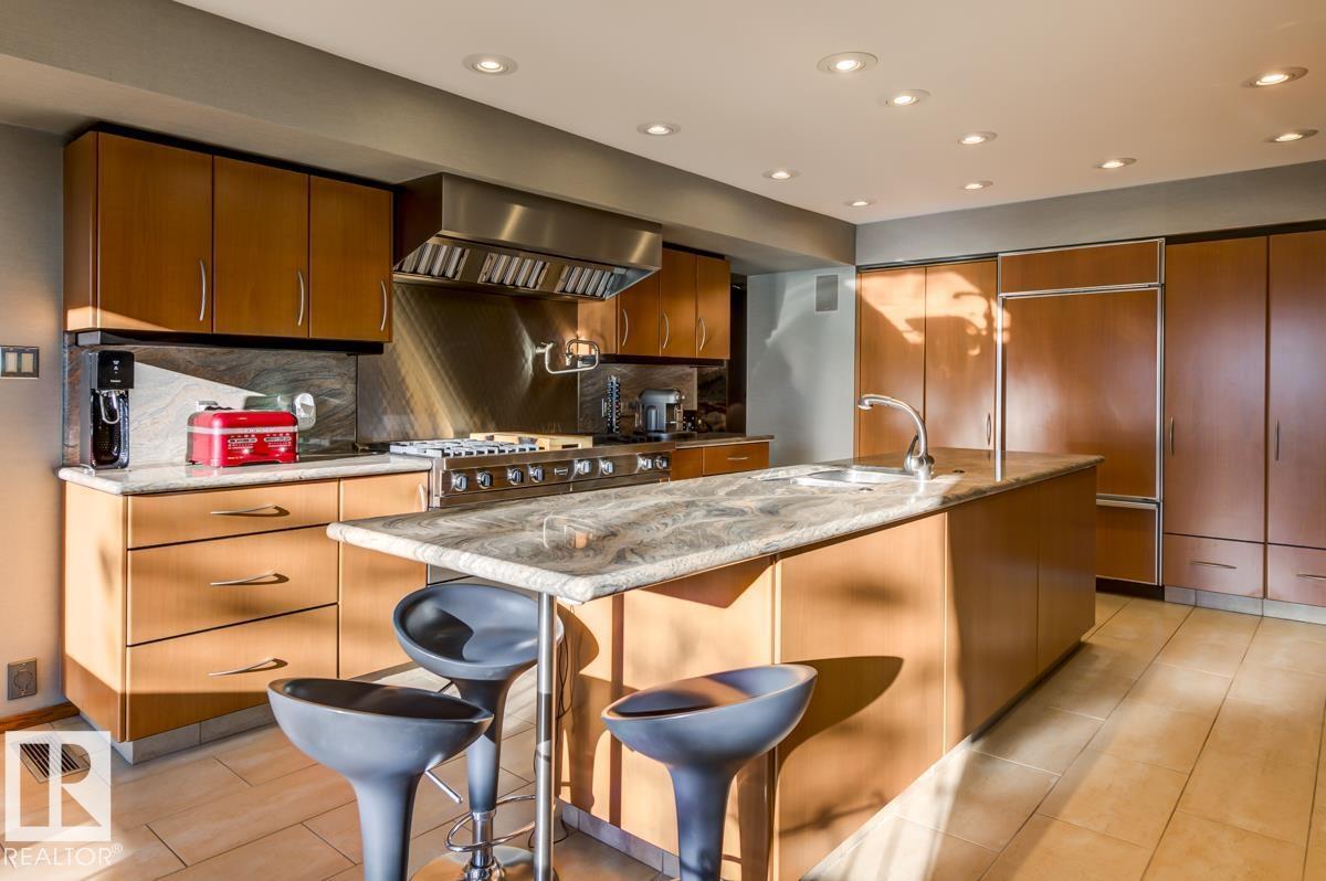 15415 RIO TERRACE DR NW, Edmonton