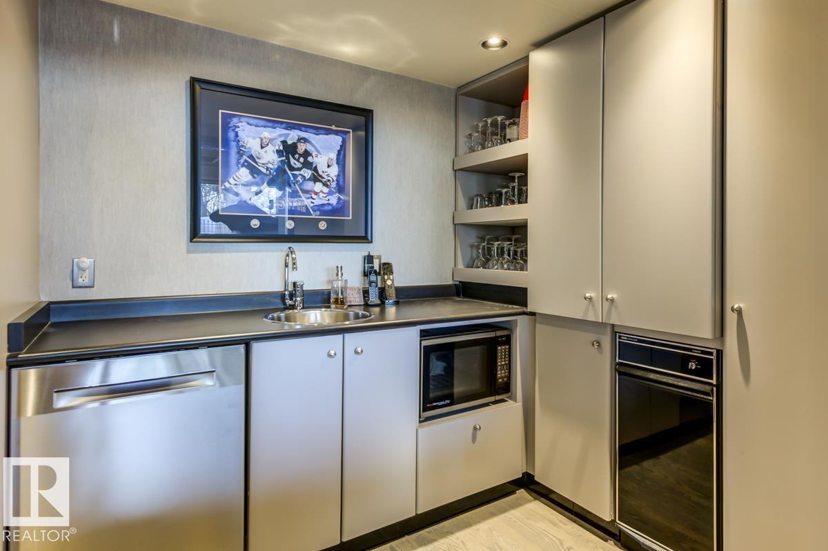 15415 RIO TERRACE DR NW, Edmonton