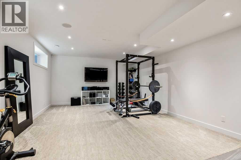 Single Family House for Sale in   Avenue SW North Glenmore Park Calgary 