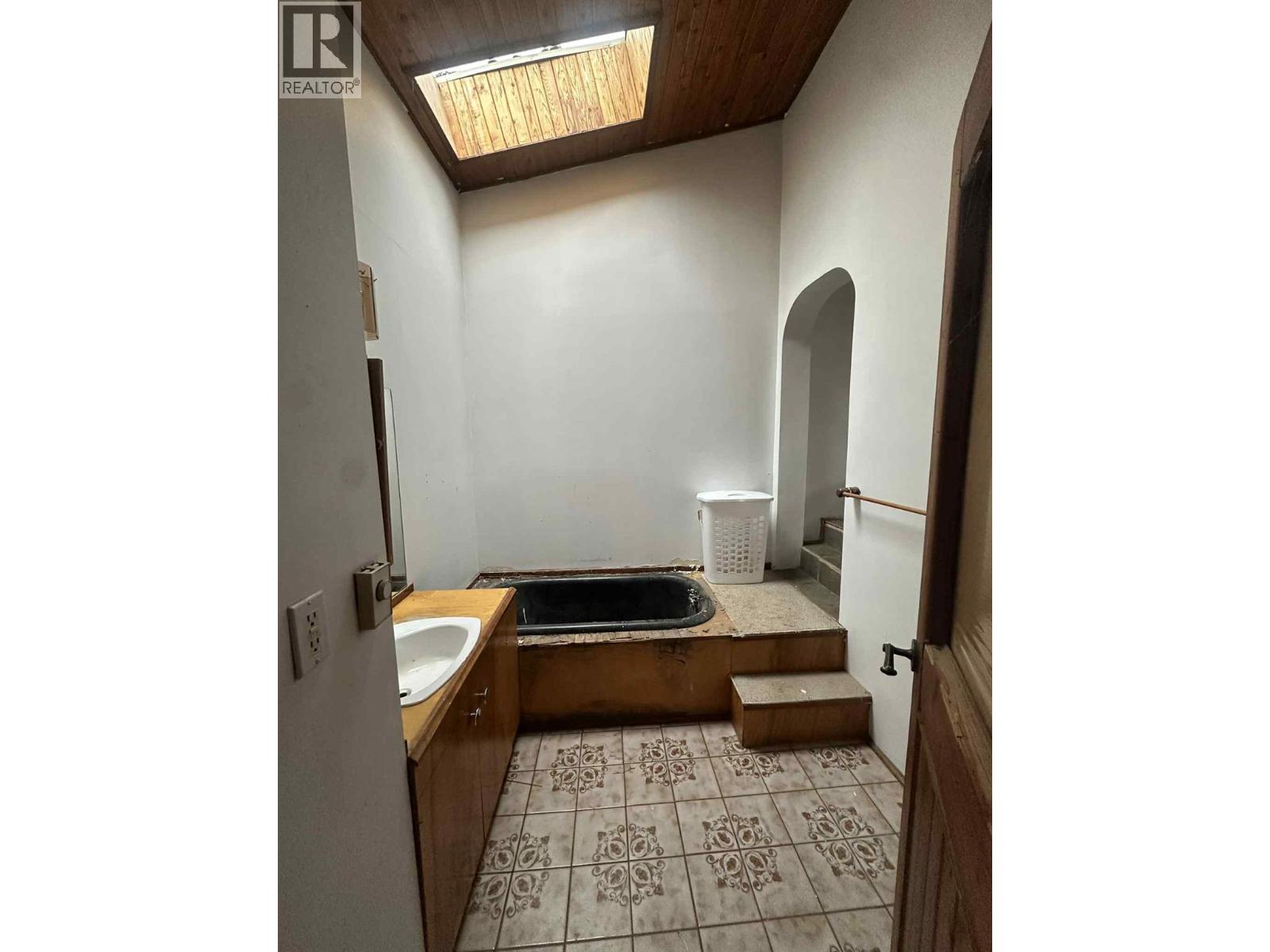 2349 Slocan Valley West Road, Slocan Park