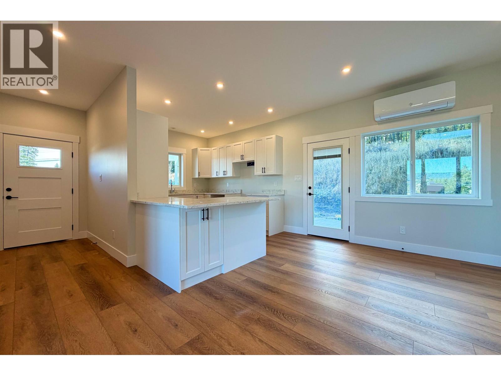 #18 555 WOTZKE DRIVE - 2