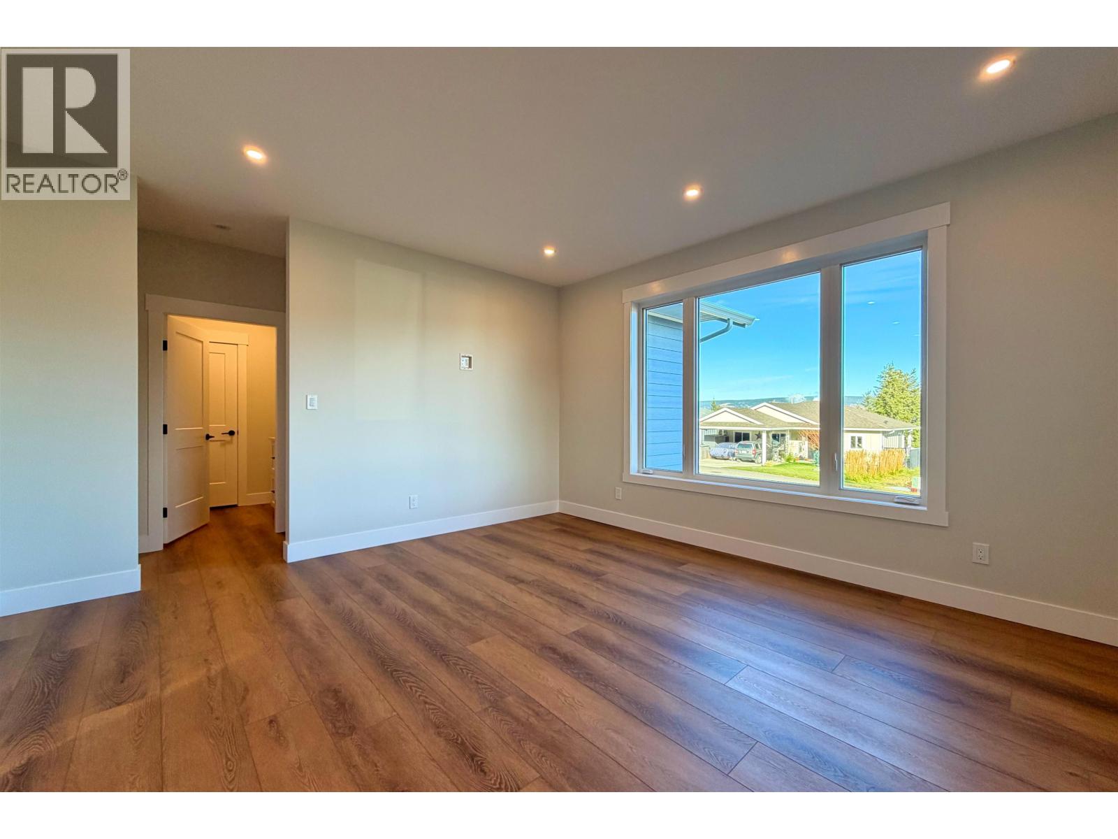 #18 555 WOTZKE DRIVE - 3