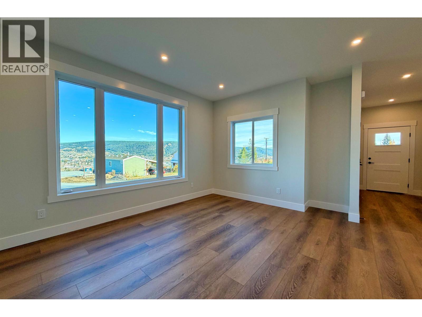 #18 555 WOTZKE DRIVE - 4