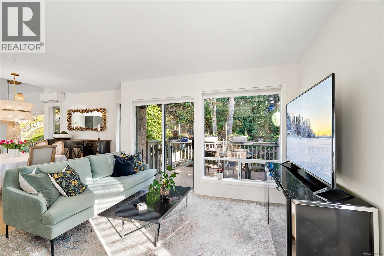 #21 909 CAROLWOOD DR - 18