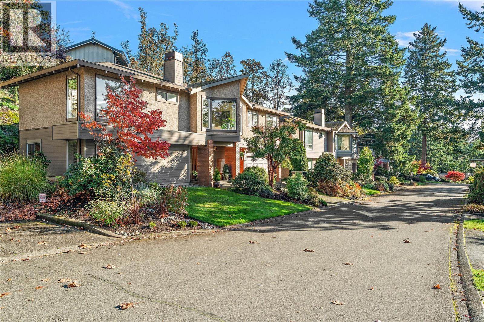 #21 909 CAROLWOOD DR - 30