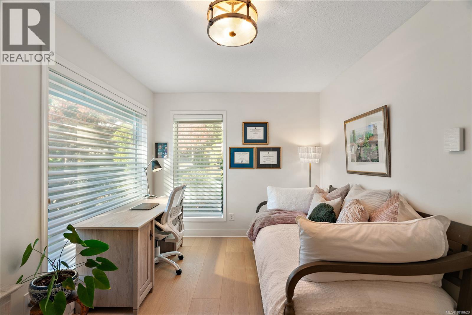 #21 909 CAROLWOOD DR - 26