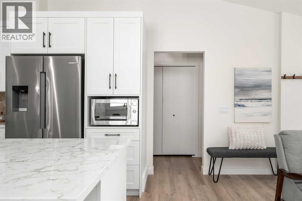 Single Family House Bungalow for Sale in  Breen Crescent NW Brentwood Calgary 