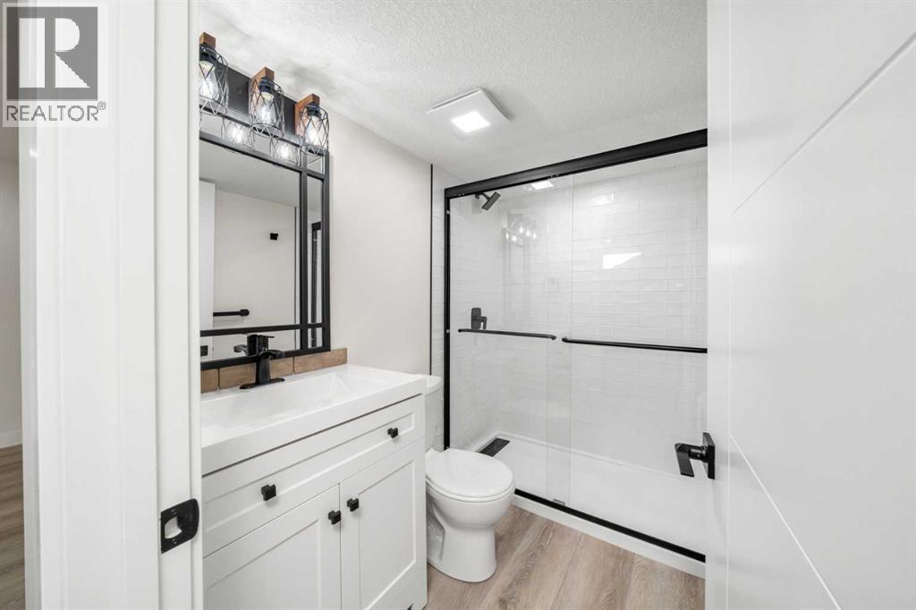 Single Family House Bungalow for Sale in  Breen Crescent NW Brentwood Calgary 