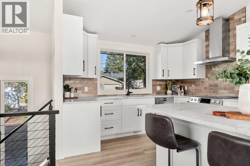 Single Family House Bungalow for Sale in  Breen Crescent NW Brentwood Calgary 