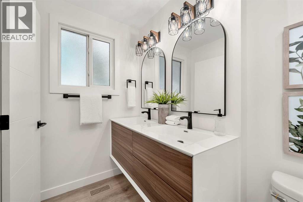 Single Family House Bungalow for Sale in  Breen Crescent NW Brentwood Calgary 