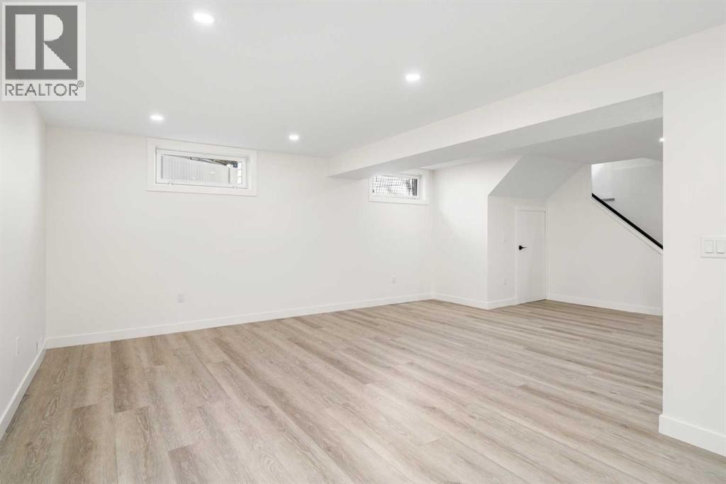 Single Family House Bungalow for Sale in  Breen Crescent NW Brentwood Calgary 