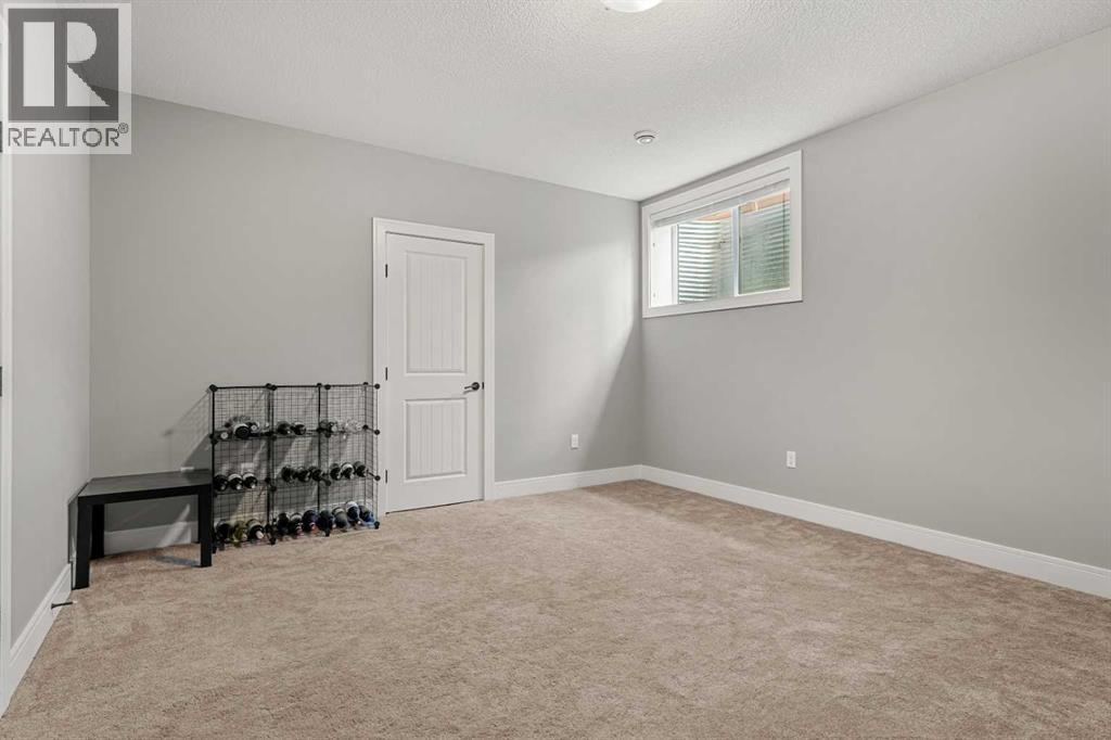 Single Family House for Sale in   Avenue NW Montgomery Calgary 