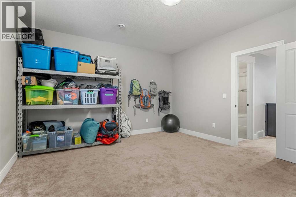 Single Family House for Sale in   Avenue NW Montgomery Calgary 