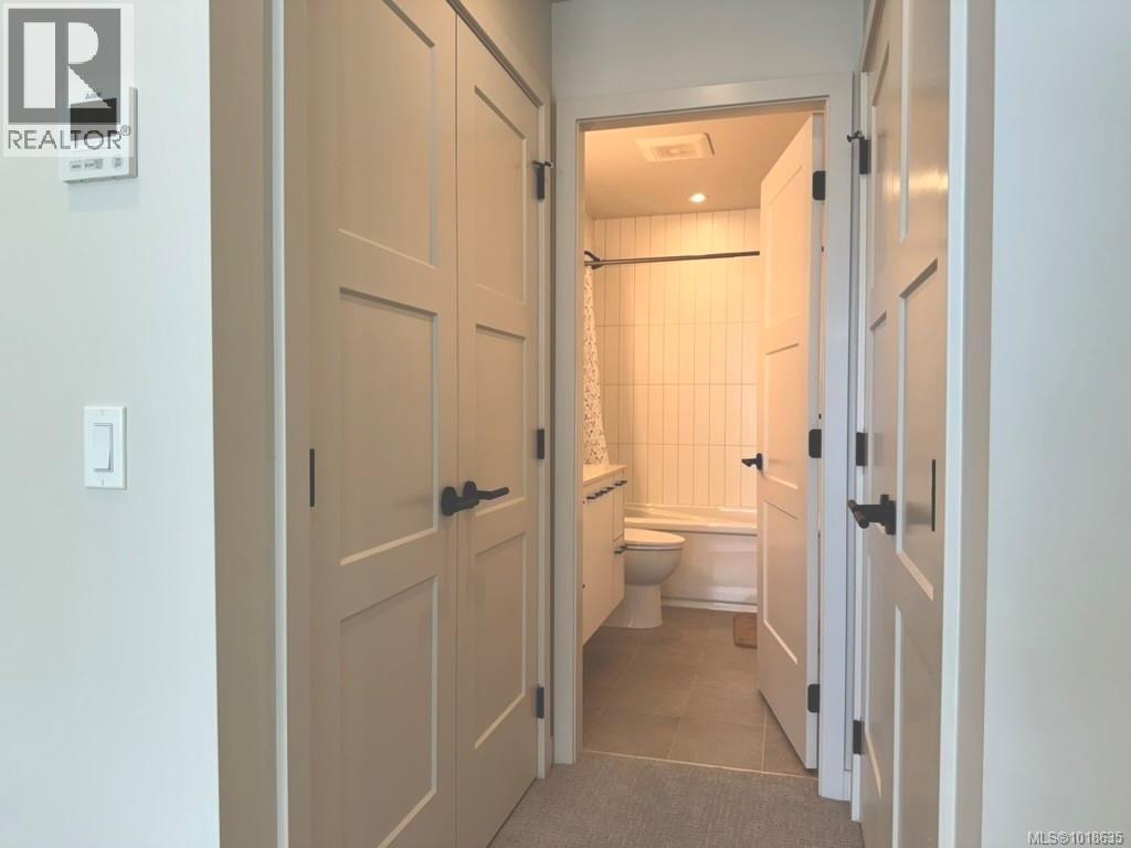 #505 947 WHIRLAWAY CRES - 14