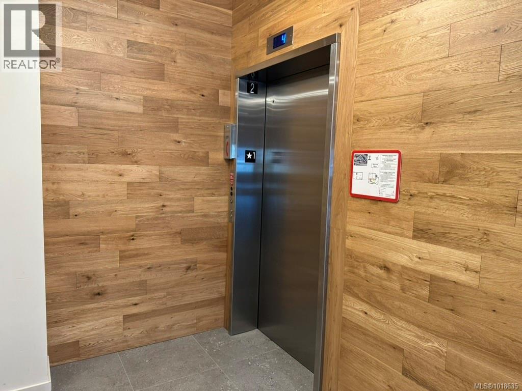 #505 947 WHIRLAWAY CRES - 31