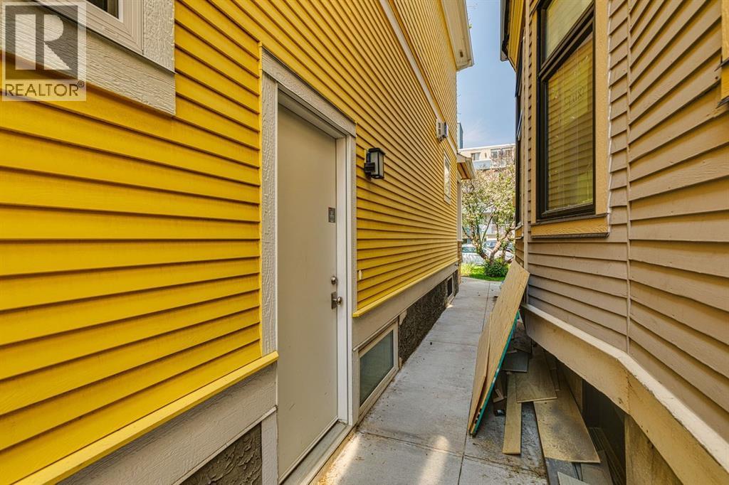 Single Family House for Sale in   Avenue SW Cliff Bungalow Calgary 