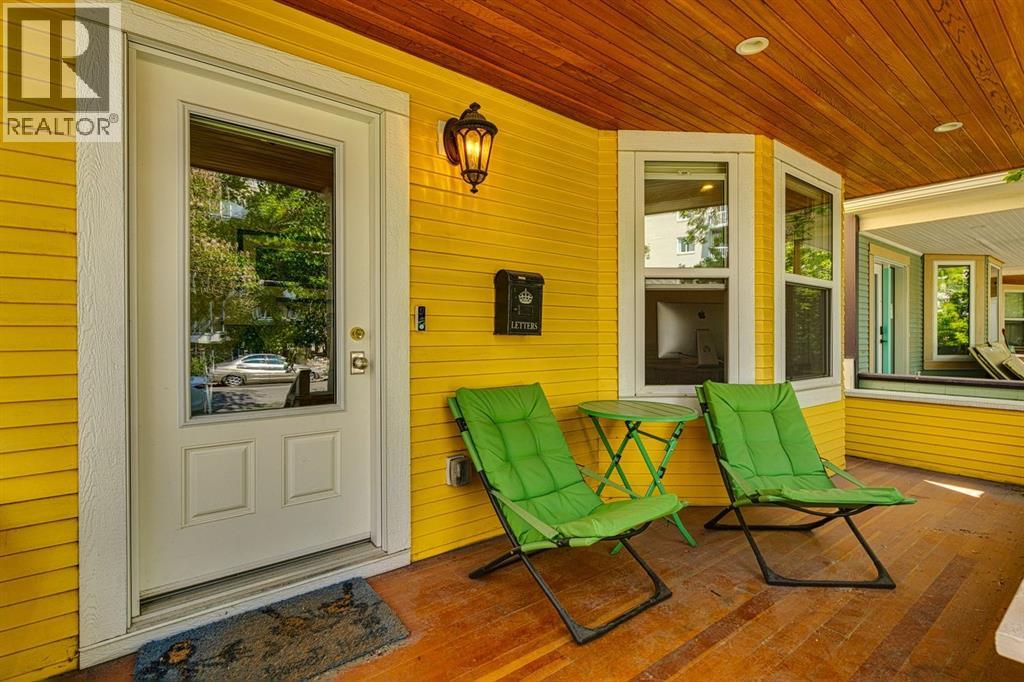 Single Family House for Sale in   Avenue SW Cliff Bungalow Calgary 