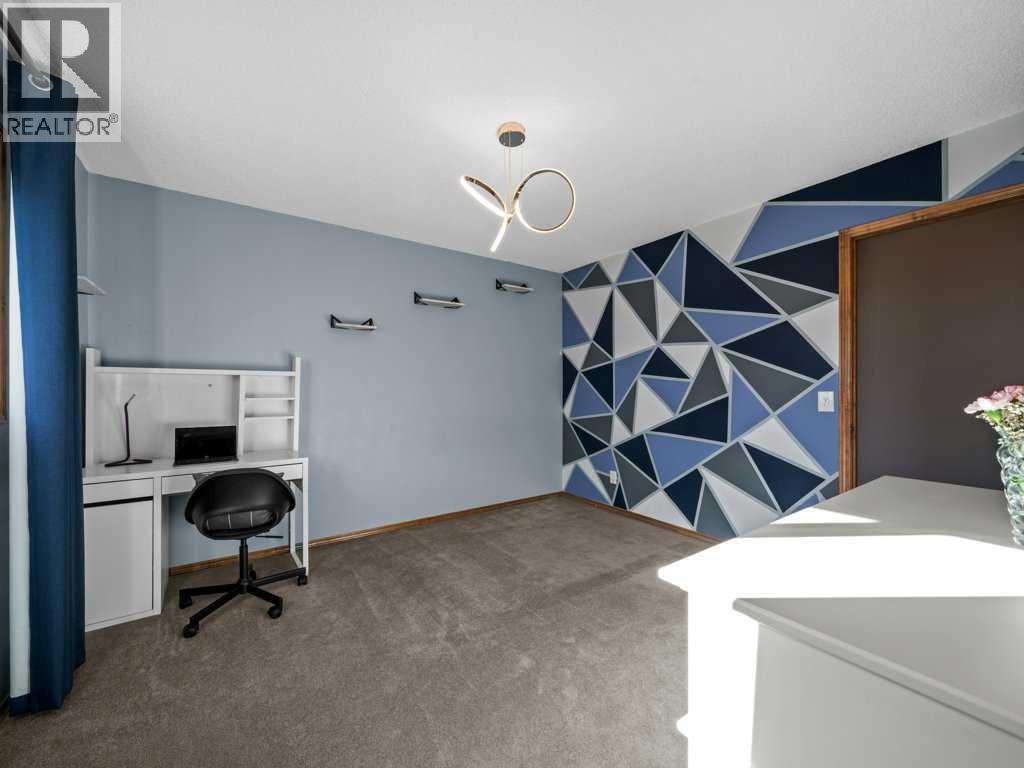 Single Family House for Sale in  Pantego Rise NW Panorama Hills Calgary 