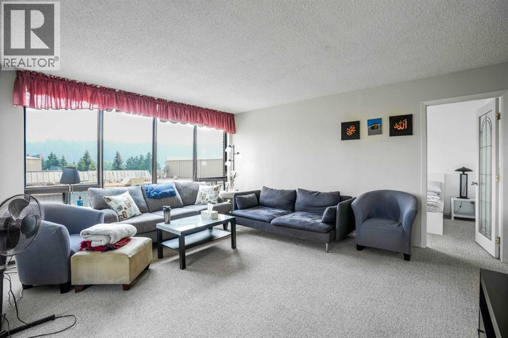 Single Family House for Sale in   Point Mckay Crescent NW Point McKay Calgary 