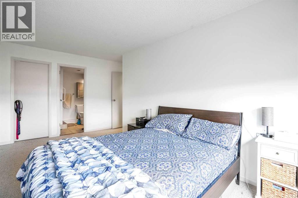 Single Family House for Sale in   Point Mckay Crescent NW Point McKay Calgary 