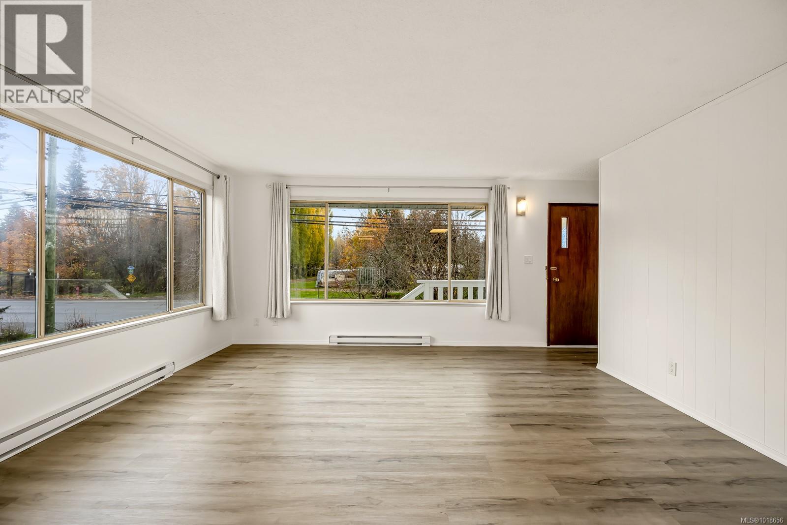 390 PETERSEN RD - 11