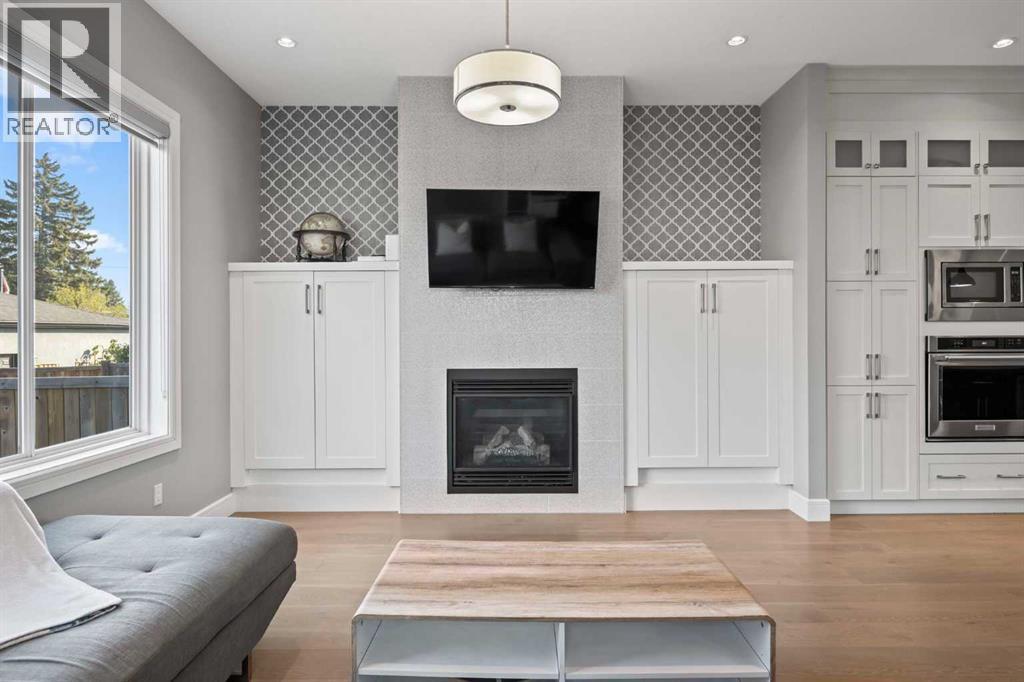 Single Family House for Sale in   Avenue NW Banff Trail Calgary 