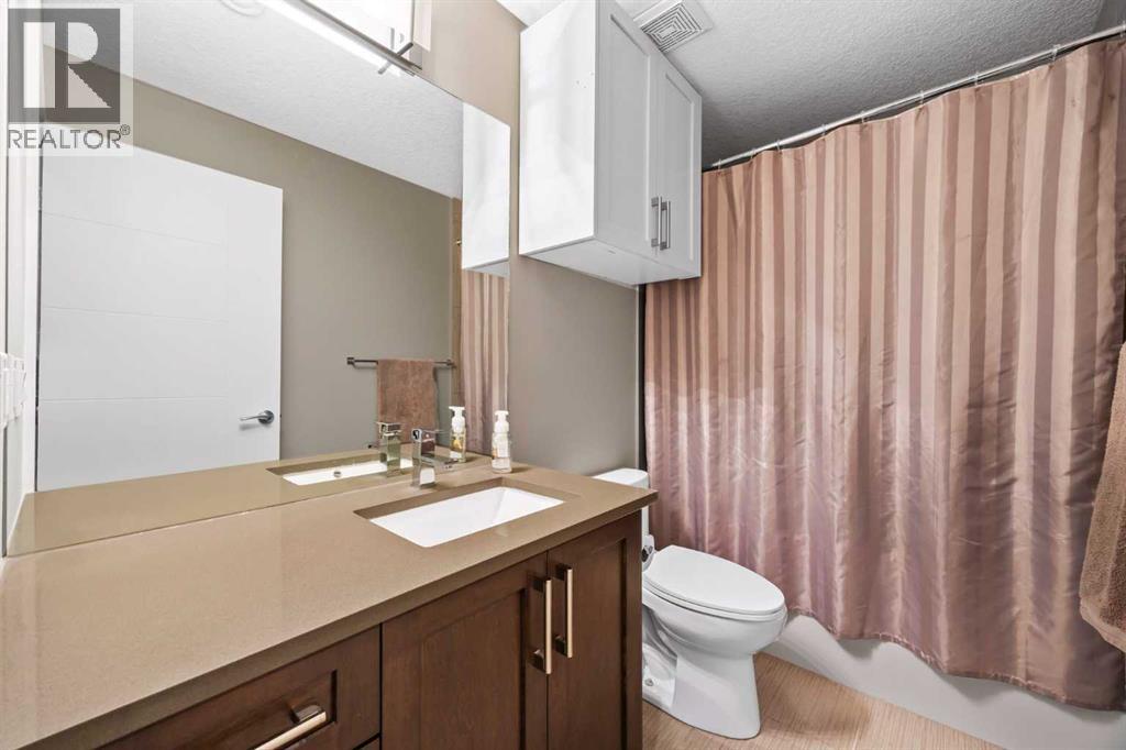 Single Family House for Sale in   Avenue NW Banff Trail Calgary 