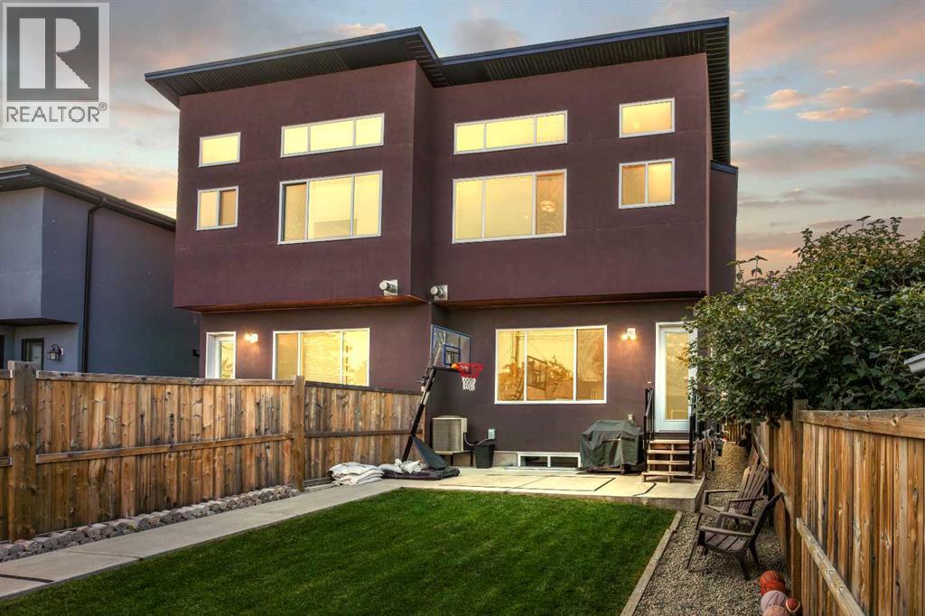 Single Family House for Sale in   Avenue NW Banff Trail Calgary 