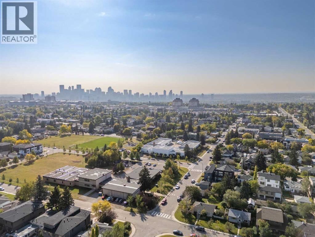 Single Family House for Sale in   Avenue NW Banff Trail Calgary 