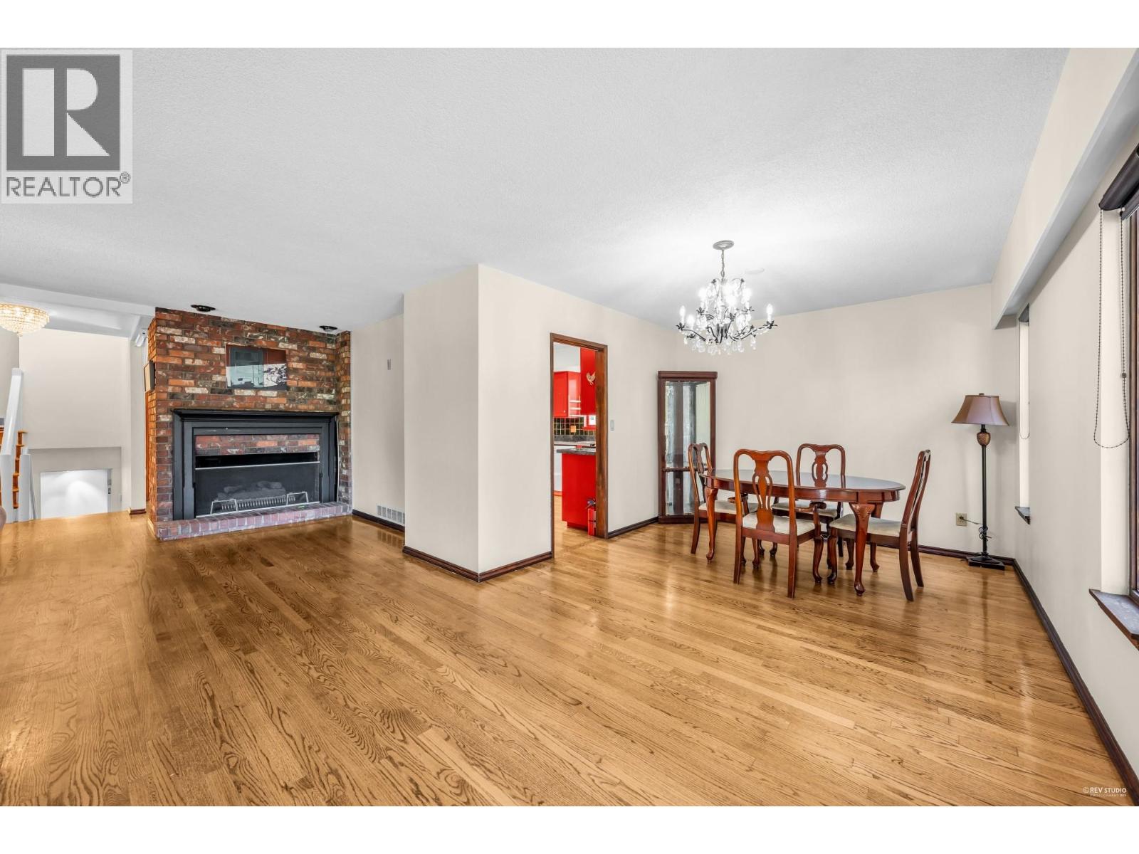 3845 BAYRIDGE AVENUE, West Vancouver