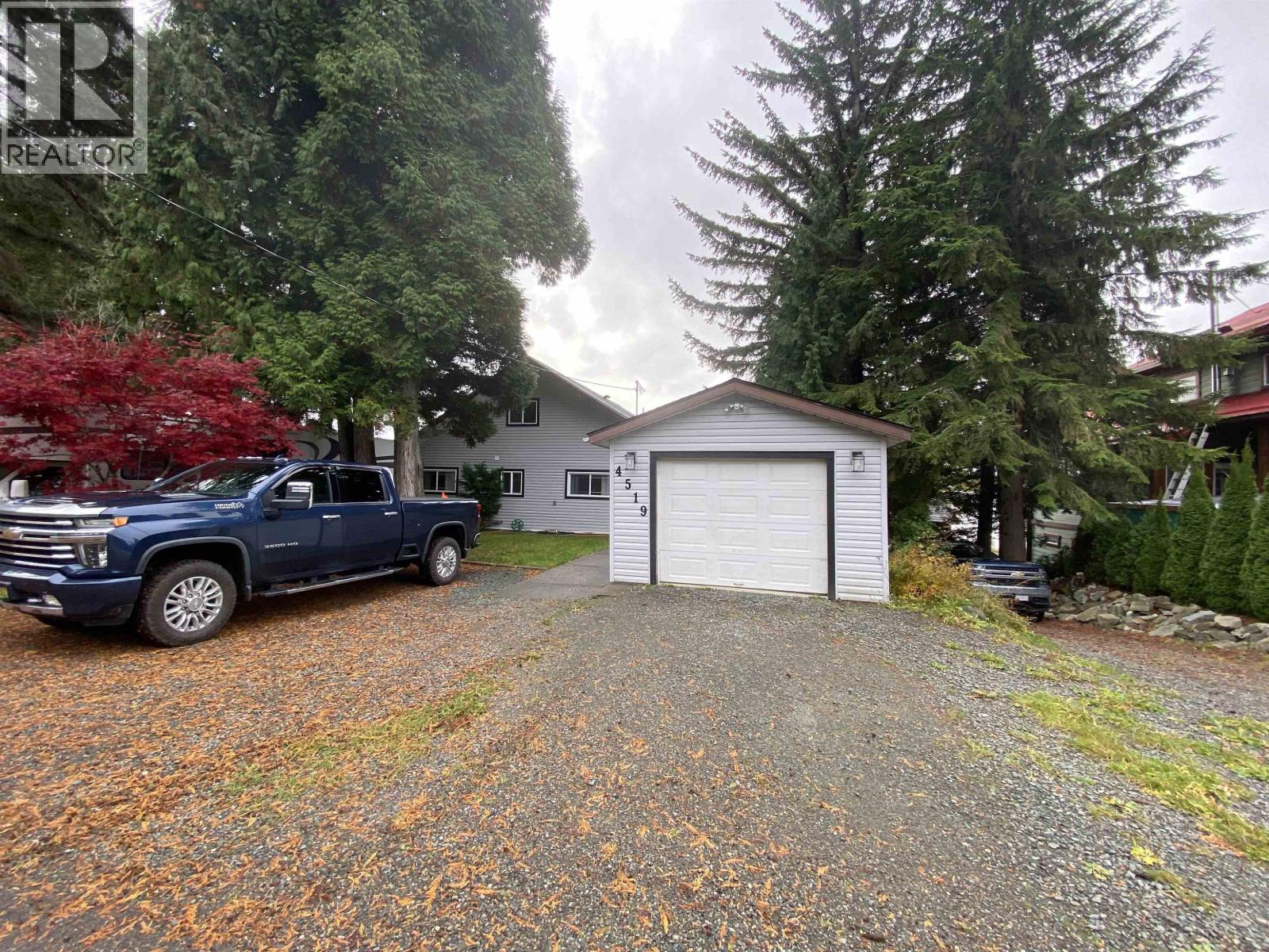 4519 BEAM STATION Road, Terrace