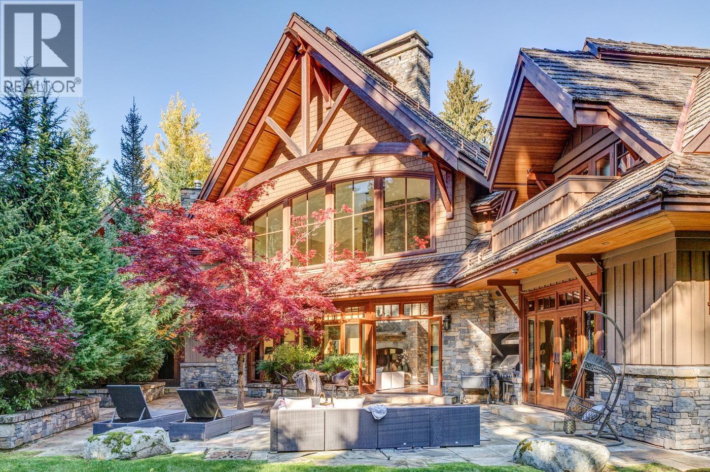 5 Bed, 6 Bath House for Sale in Whistler – 6693 TAPLEY PLACE, Whistler - Image 14