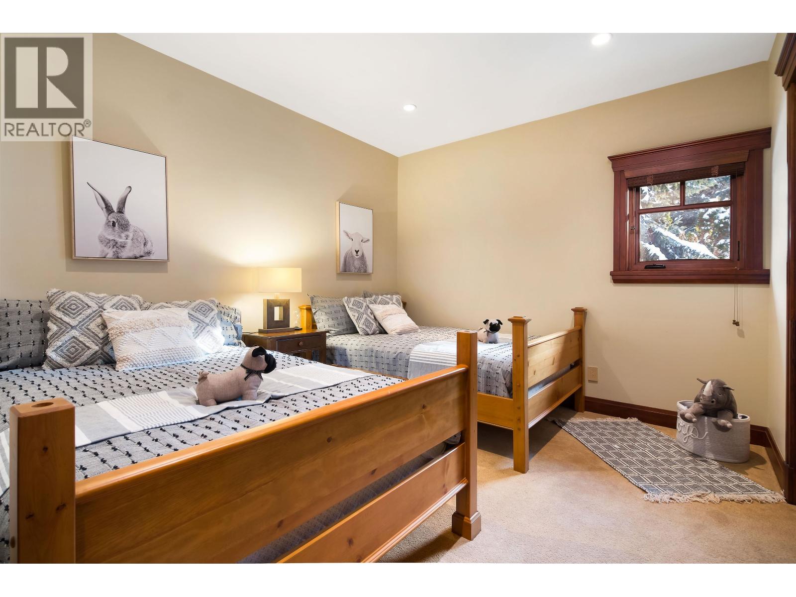 5 Bed, 6 Bath House for Sale in Whistler – 6693 TAPLEY PLACE, Whistler - Image 33