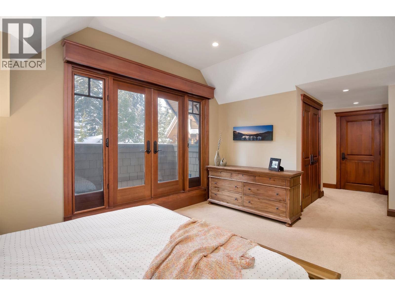 5 Bed, 6 Bath House for Sale in Whistler – 6693 TAPLEY PLACE, Whistler - Image 30