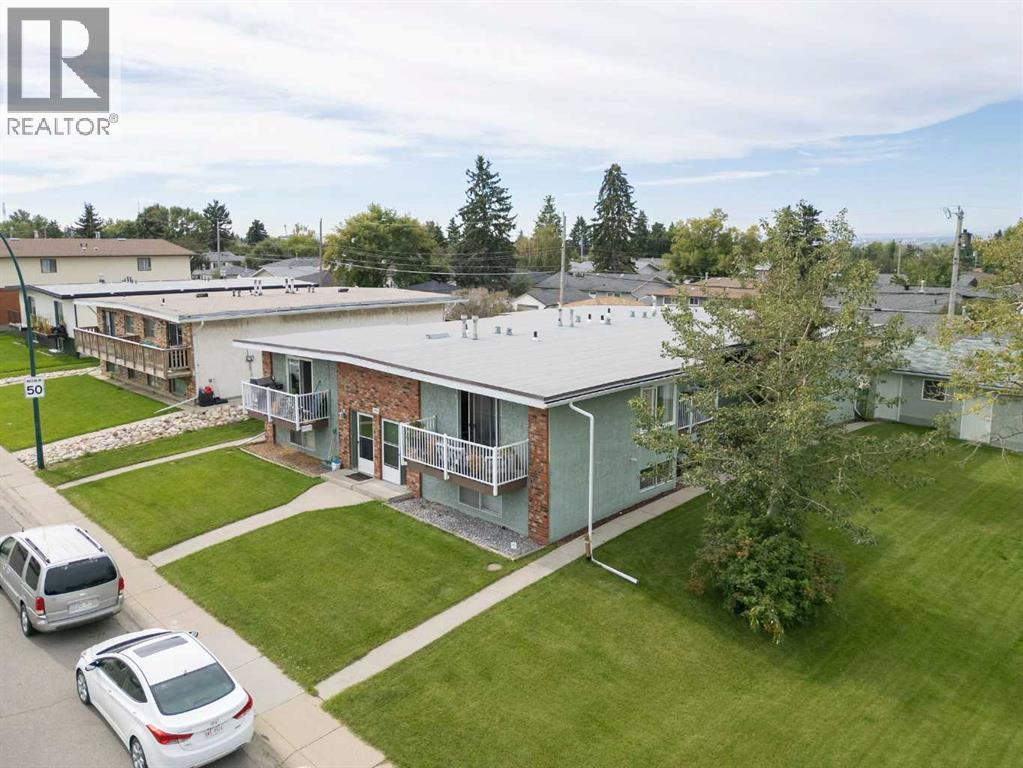 Multi-family House for Sale in  Mckinnon Drive NE Mayland Heights Calgary 