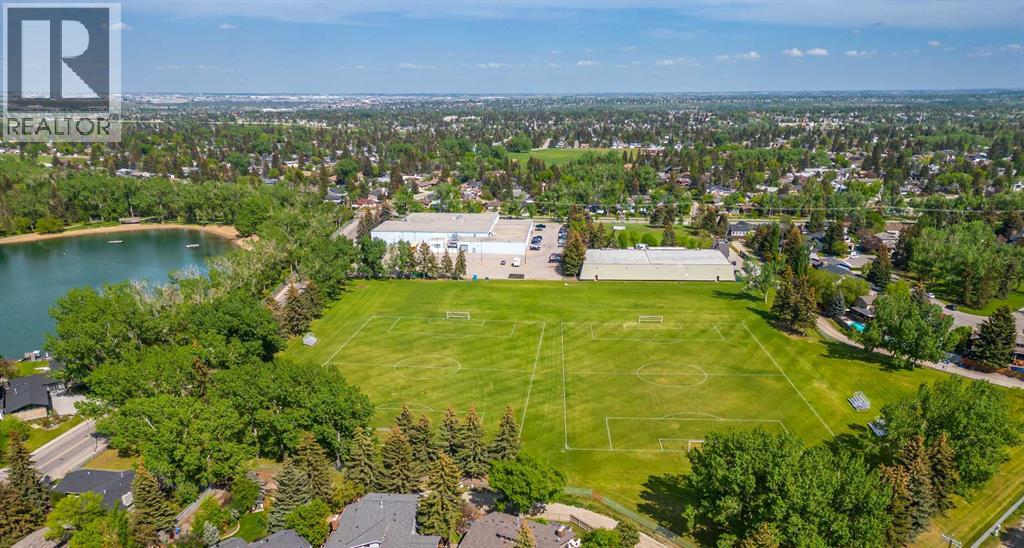 Single Family House Bungalow for Sale in  Lake Emerald Place SE Lake Bonavista Calgary 