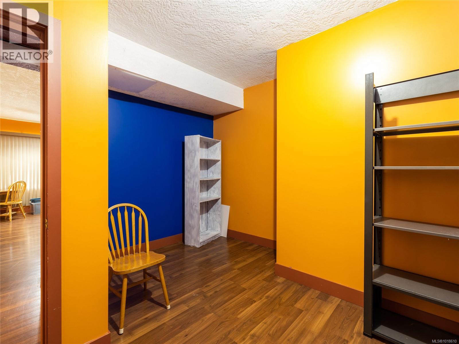 #1 1587 JOAN AVE - 14