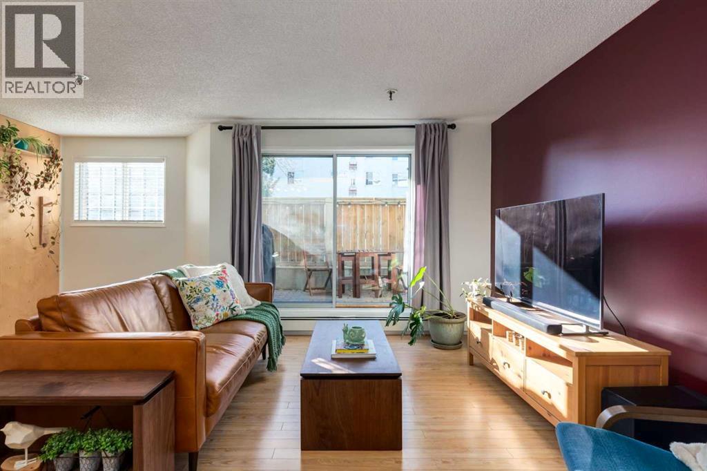 Single Family House for Sale in    Avenue SW Cliff Bungalow Calgary 