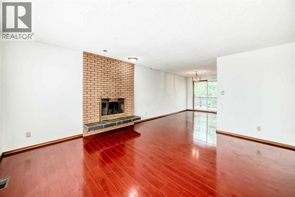 Single Family House Bi-level for Sale in  Barron Drive NW Brentwood Calgary 