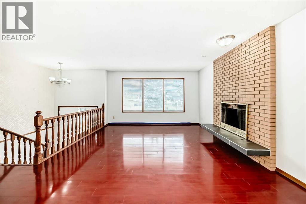 Single Family House Bi-level for Sale in  Barron Drive NW Brentwood Calgary 