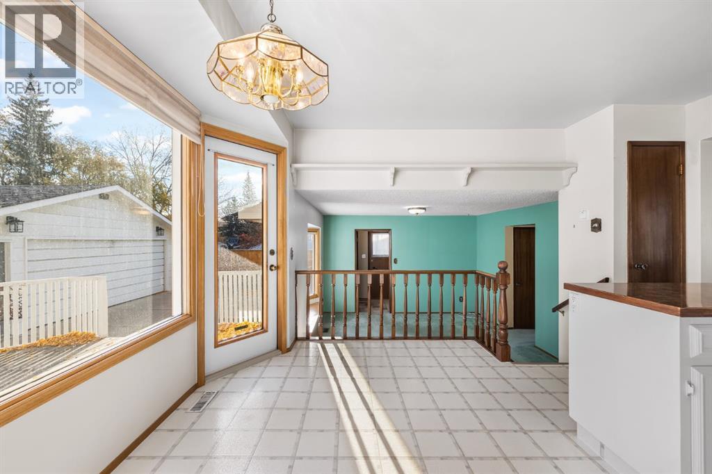 Single Family House 4 Level for Sale in  Breton Close NW Brentwood Calgary 