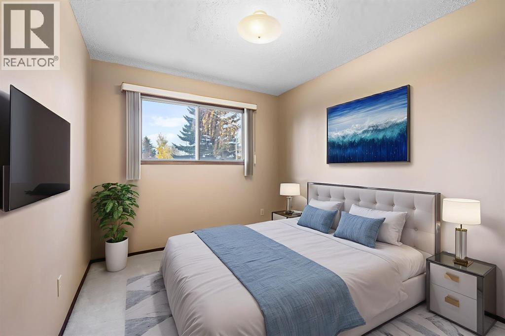 Single Family House 4 Level for Sale in  Breton Close NW Brentwood Calgary 