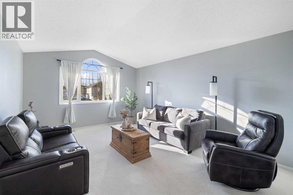 Single Family House for Sale in  Tuscany Ridge View NW Tuscany Calgary 