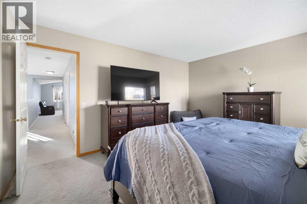 Single Family House for Sale in  Tuscany Ridge View NW Tuscany Calgary 